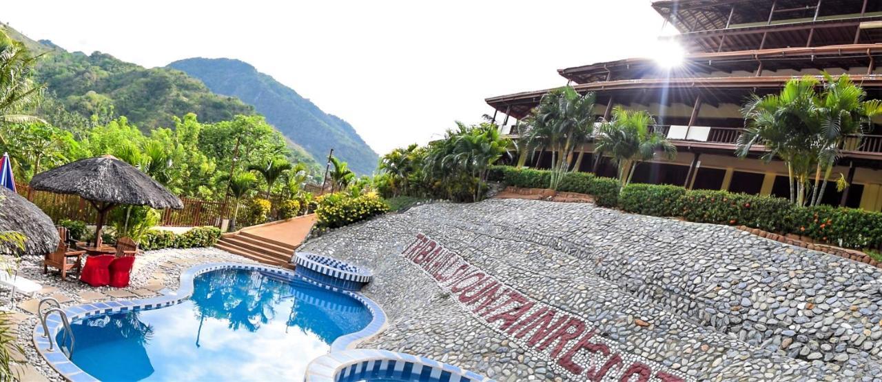פוארטו גאלרה Tribal Hills Mountain Resort מראה חיצוני תמונה
